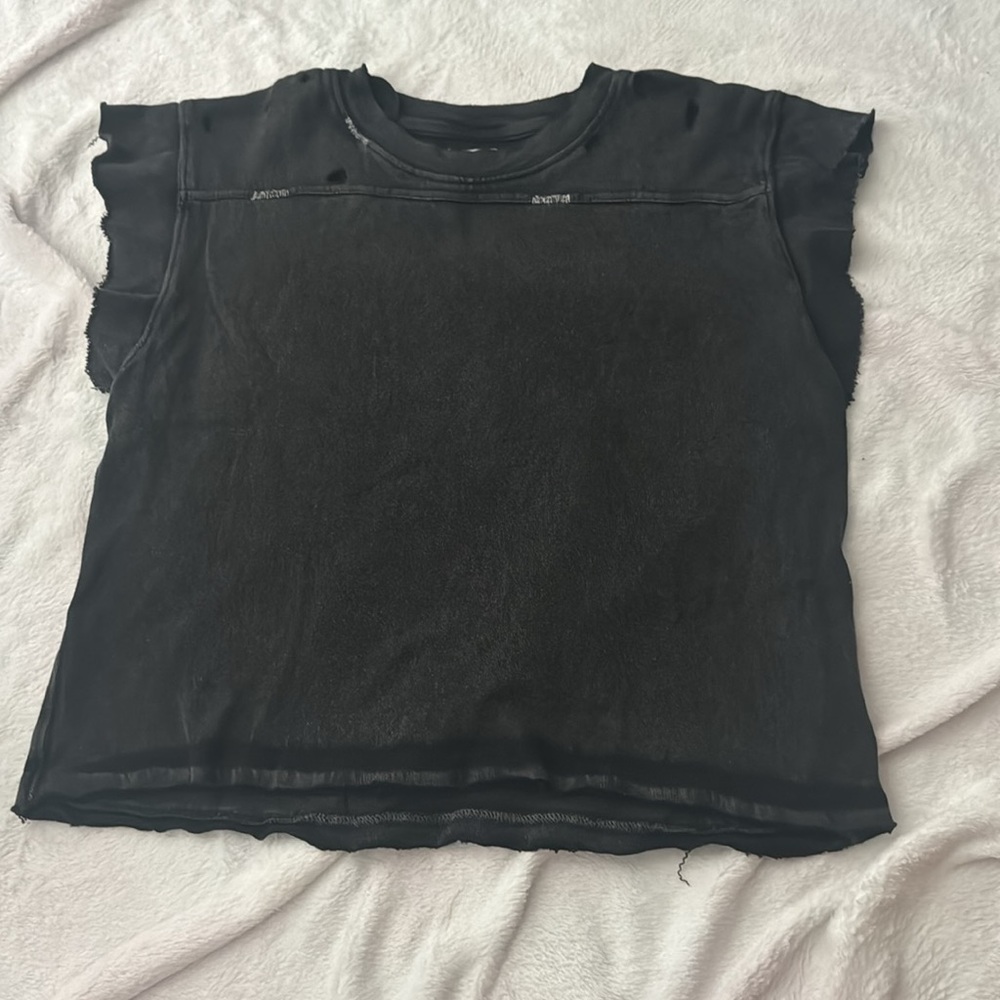 we the free, black distressed top